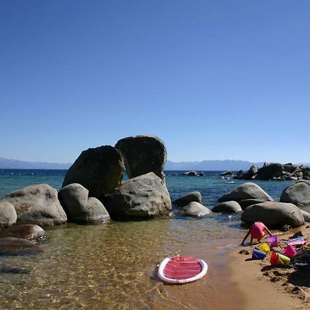 Lake Views, Pet-Friendly Cabin With Hot-Tub In King'S Beach Kings Beach Esterno foto