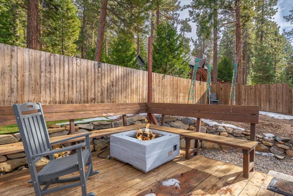 Lake Views, Pet-Friendly Cabin With Hot-Tub In King'S Beach Kings Beach Esterno foto