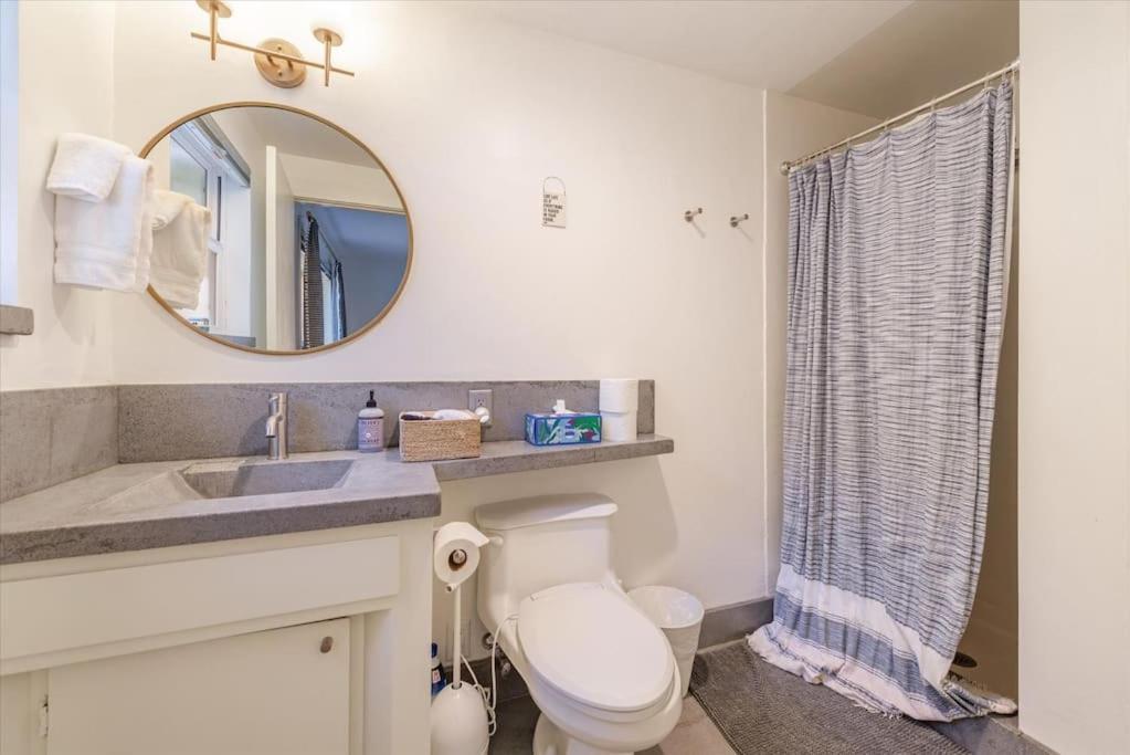 Lake Views, Pet-Friendly Cabin With Hot-Tub In King'S Beach Kings Beach Esterno foto